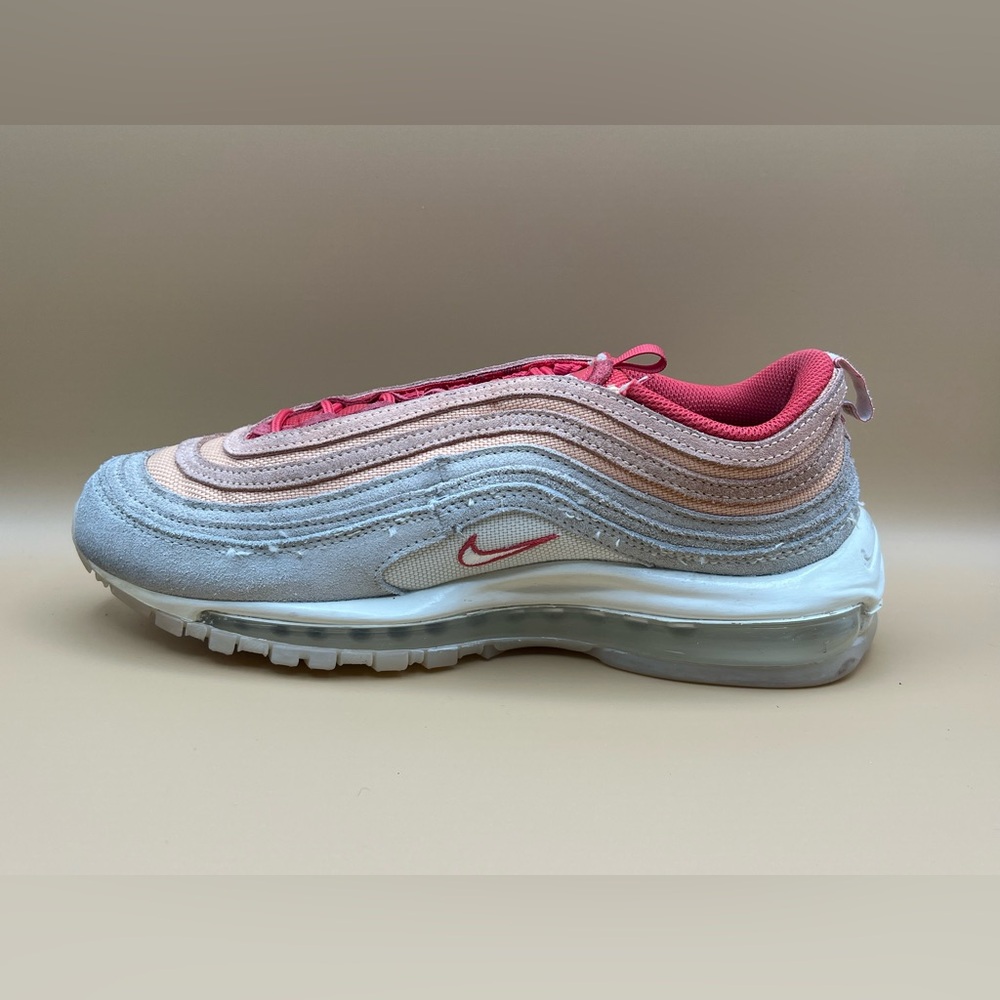 Nike Women's Athletic Shoes - Pink and Gray - Picture 6 of 8